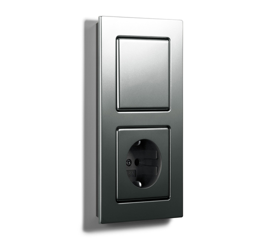 E22 | Switch range | Interrupteurs à bouton poussoir | Gira