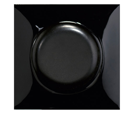 Goccia | Tune out black glossy | Carrelage céramique | Lea Ceramiche