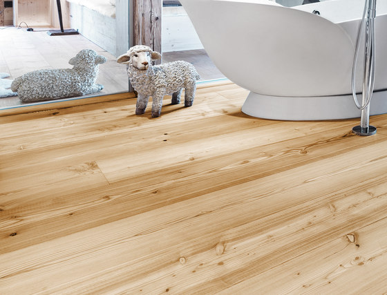 LARCH Country wide-plank brushed | natural oil | Wood flooring | mafi