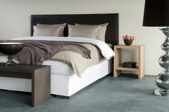Timeless bed | Beds | Nilson Handmade Beds