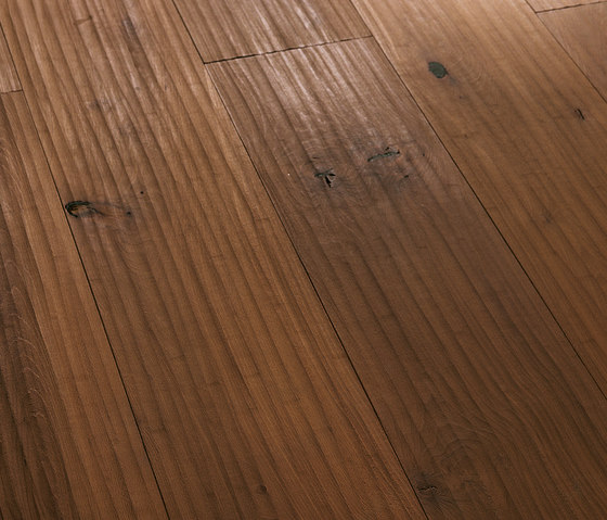 ROSSO Vulcano Riva Mezzo brushed | white oil | Wood flooring | mafi
