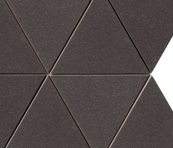 Slimtech Gouache.10 | Libeccio Black Stone | Ceramic tiles | Lea Ceramiche