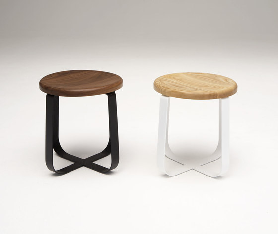 Primi Low Stool | Hocker | Phase Design