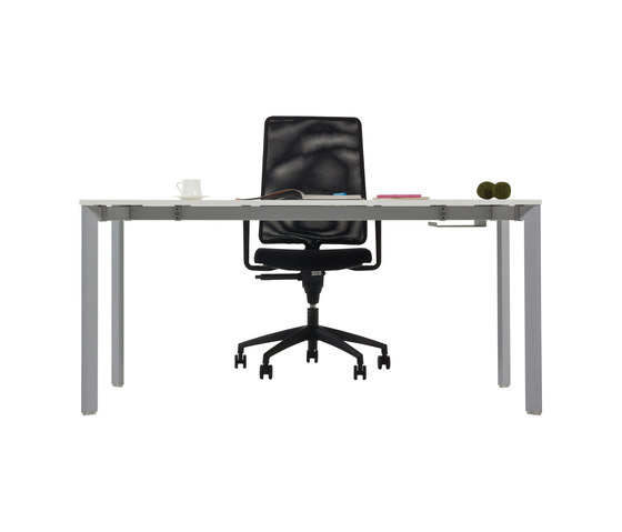 Lean | Desks | Koleksiyon Furniture