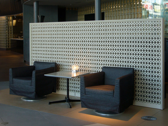 Porous model 1 screen in-situ | Wall partition systems | Kenzan
