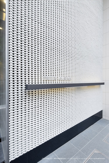 Porous model 1 wall in-situ | Facade systems | Kenzan