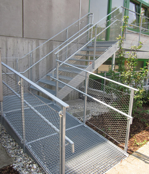 X-TEND | railing infill outside | Metal meshes | Carl Stahl ARC