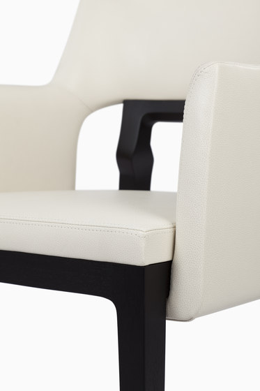Gallatin Dining Arm Chair | Stühle | CASTE