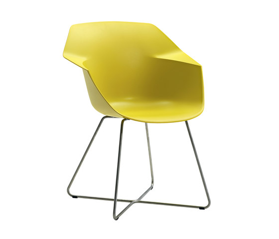 Wila Chair | Sillas | Atelier Pfister