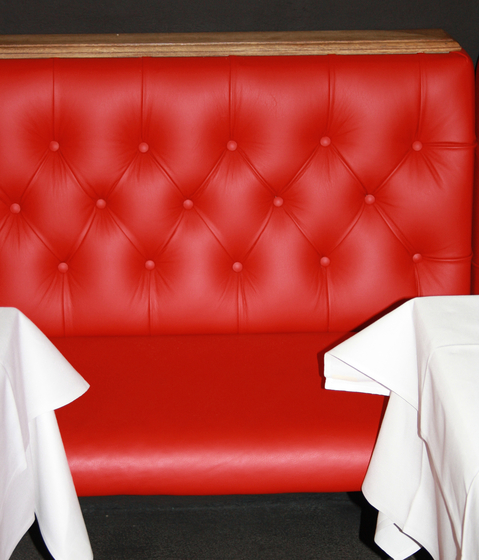 Restaurant OX Steakhouse | Chesterfield | Benches | KURTH Manufaktur