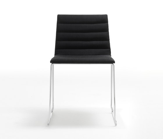 RS Chair | Chairs | viccarbe