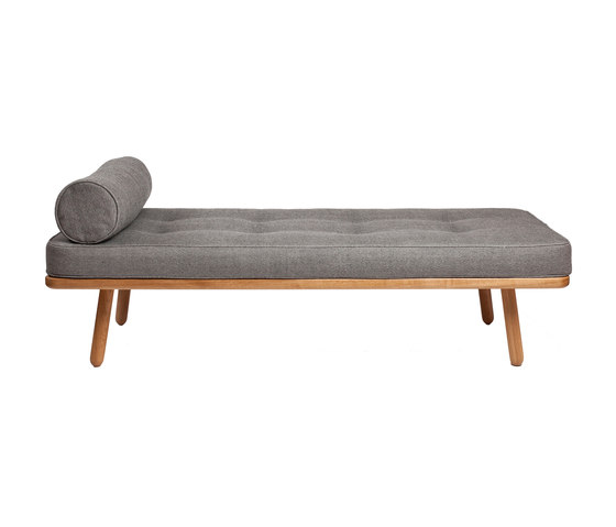 Day Bed One - Turnberry Grey Fabric | Camas de día / Lounger | Another Country