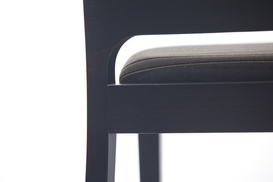 911 Chair upholstered | Sedie | TON A.S.
