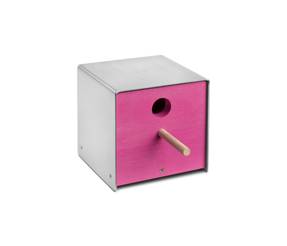 Twitter.Pink Nesting Box | Casetas de pájaros | keilbach