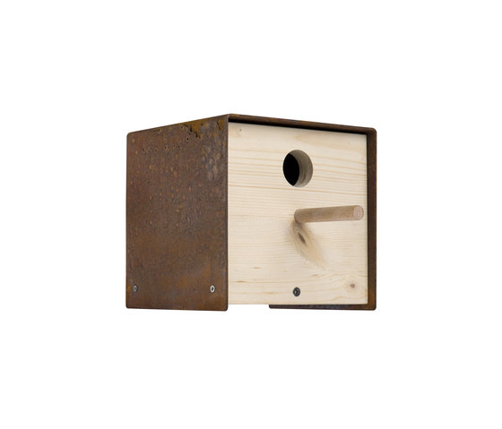 Twitter.Iron Nesting Box | Casetas de pájaros | keilbach