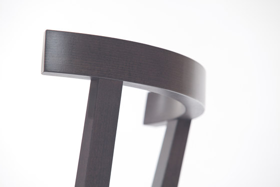 Punton Stuhl gepolstert | Stühle | TON A.S.