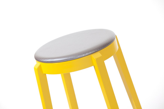 Punton Barstool upholstered | Bar stools | TON A.S.