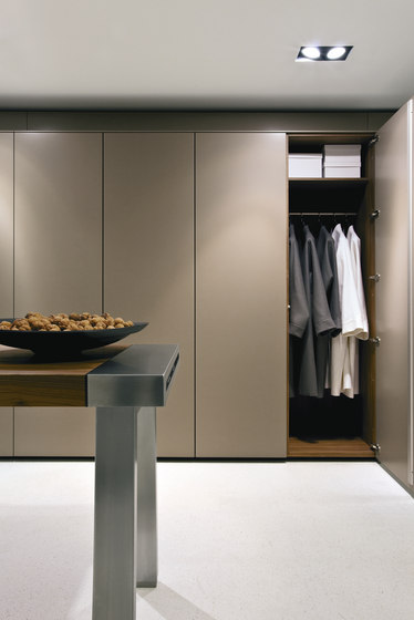bulthaup b3s tall cabinet system | Kitchen furniture | bulthaup