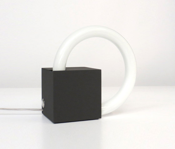 Cubo Black | Luminaires de table | boops lighting