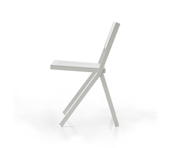 Mia Chair | 410 | Chaises | EMU Group