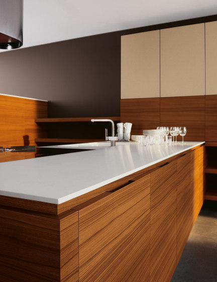 Yara | Composition 5 | Fitted kitchens | Cesar