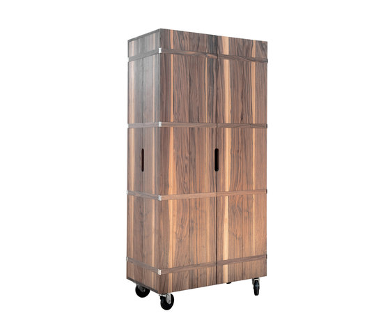 IGN. CASE. Kofferschrank | Cabinets | Ign. Design.