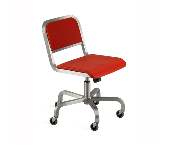 Nine-0™ Swivel chair | Sillas de oficina | emeco