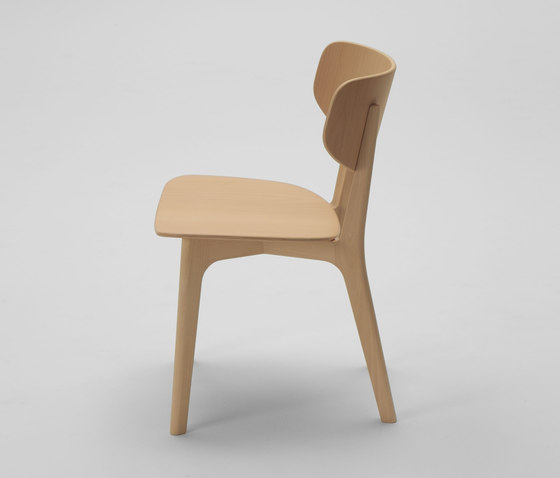 Roundish Chair (Wooden seat) | Chaises | MARUNI