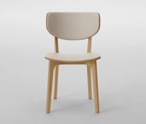 Roundish Chair (cushioned) by MARUNI | Chairs