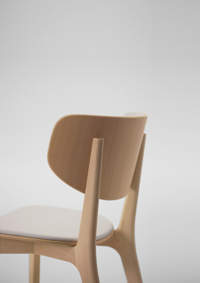 Roundish Chair (cushioned) | Chaises | MARUNI