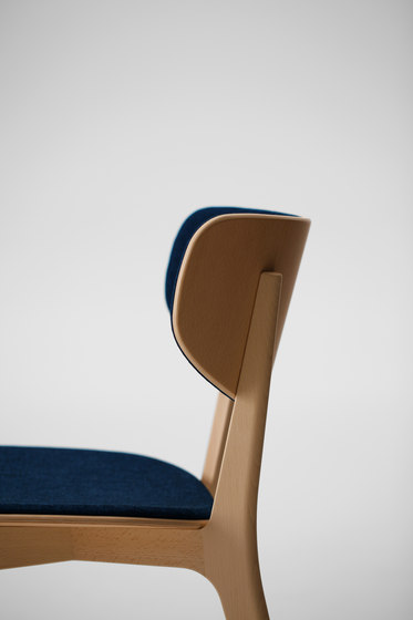 Roundish Chair (cushioned) | Chaises | MARUNI