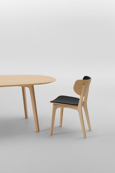 Roundish Armless Chair | Chairs | MARUNI