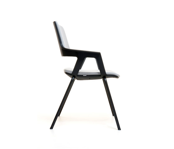 MOVYis3 46M0 | Chairs | Interstuhl