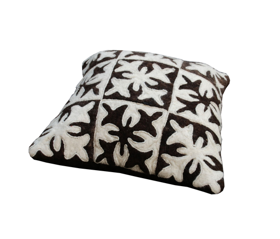 Lounge pillow 65 x 65 - 68 x 68 cm | Cuscini | feelfelt