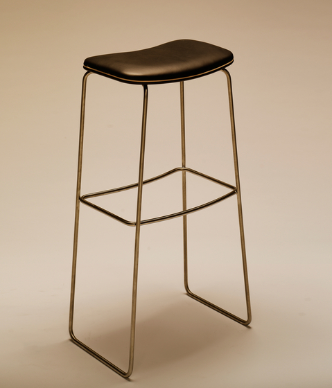 P.1 780 | Bar stools | PWH Furniture
