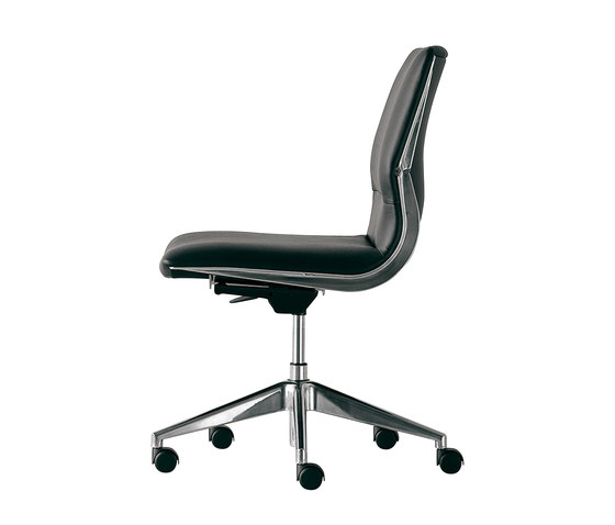 CX executive | Office chairs | Fantoni