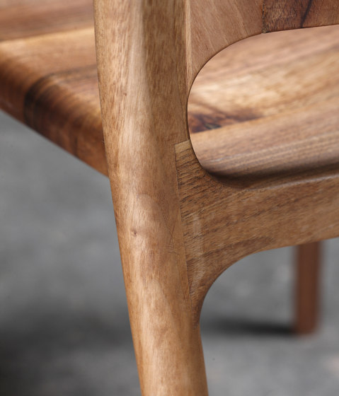 Latus chair | Stühle | Artisan