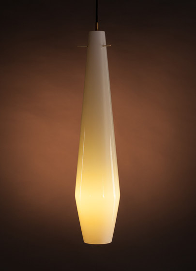 Botte L white/ochre | Lámparas de suspensión | PSYKEA