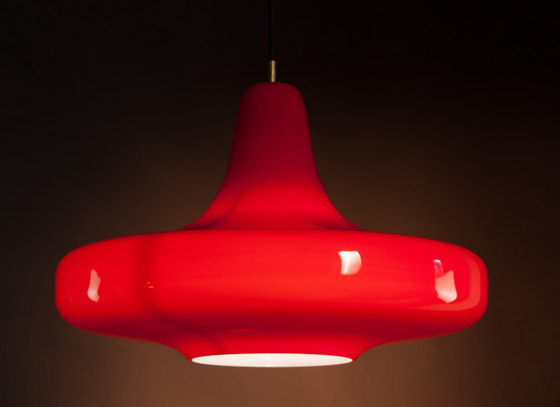 UFO60 red | Lámparas de suspensión | PSYKEA