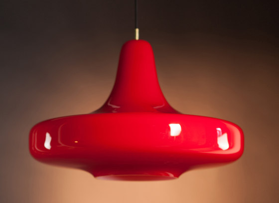 UFO60 red | Lámparas de suspensión | PSYKEA