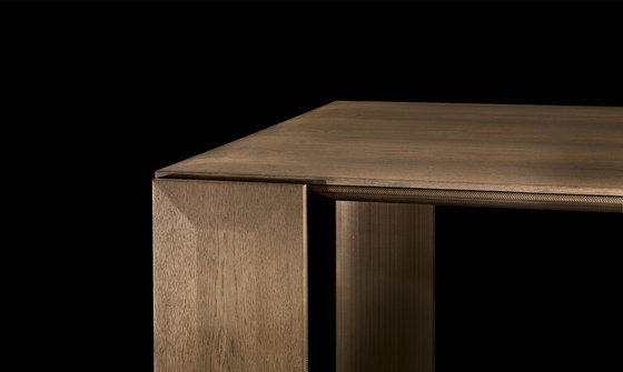 LY-Table - Wood - Metal Mesh | Esstische | HENGE