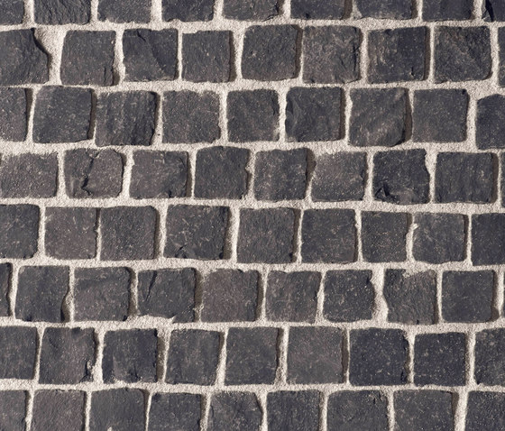Basalt anthrazit Pflaster, gespalten | Suelos de piedra natural | Metten