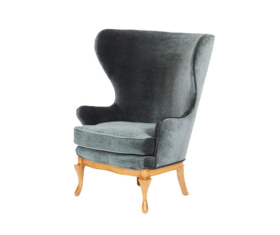 Highland Wingback Chair | Poltrone | Lawson-Fenning