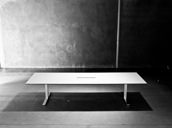 R5 Work.Conference | Contract tables | Ragnars