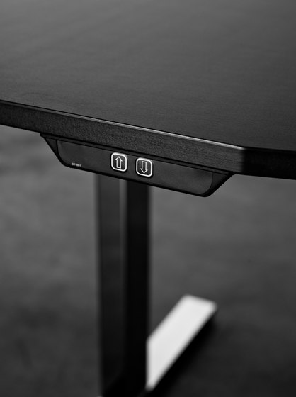R5 Work.Station | Contract tables | Ragnars