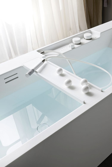 Ergo_nomic Bathtub | Bathtubs | Rexa Design