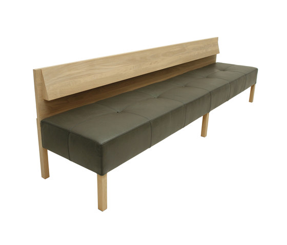 Amarinz bench | Benches | Pilat & Pilat