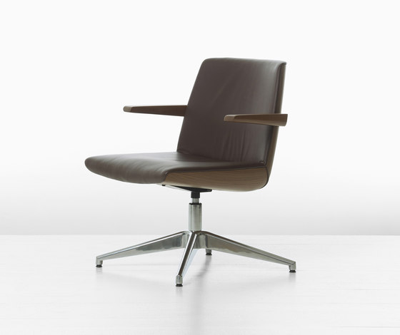 Clamshell Clamshell Side Lowback Armchair | Sillas | Geiger