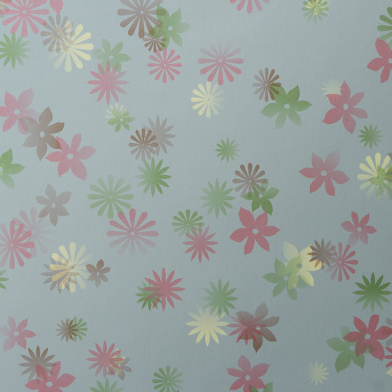 Bloom Cornflower wallcovering | Revêtements muraux / papiers peint | Wolf Gordon
