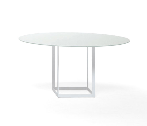 Leonardo Tondo | Dining tables | YDF